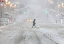 Tempesta di neve a New York, record storico dal 1963: oltre 40 milioni di persone in allerta