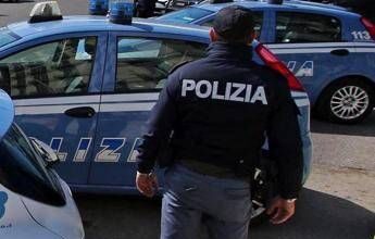 Torino, uomo trovato in strada senza vita: non si esclude ipotesi suicidio