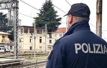 Trapani, ascolta musica con le cuffie e non sente l’arrivo del treno: muore a 17 anni