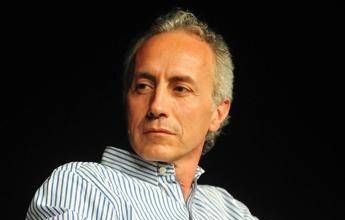 Travaglio derubato a Latina mentre si esibisce a teatro: spariti pc e tablet