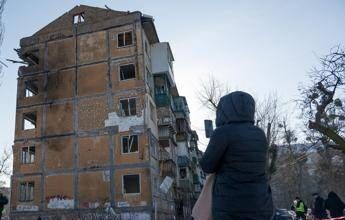 Ucraina, Zelensky: “Putin non si ferma con baci o fiori”. Rubio: “Usa unici in grado di portare Mosca e Kiev a tavolo negoziati”