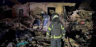 Ucraina, raid russi nella notte: a Kharkiv morti madre e figlio di 10 anni