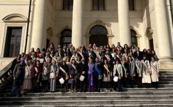 Vicenza Capitale della Gentilezza 2026: inaugurato l’anno viola con 54 Comuni e il logo degli studenti Vicenza Capitale Gentilezza 2026