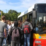 Trasporto scolastico a Vicenza: 1000 firme per la petizione contro i tagli al servizio petizione trasporto scolastico Vicenza Svt Vicenza studente disabile caso bus Sciopero