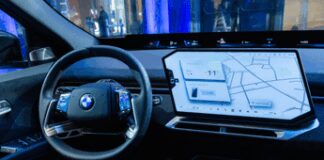 BMW iX3, debutta la nuova generazione digitale della Neue Klasse