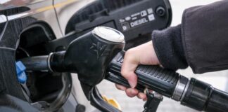 Carburante annacquato e motori ko, consumatori all’attacco: “Servono controlli per arginare illeciti”