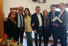 Casa Riformista prende forma a Vicenza: Sbrollini, Scalabrin e Cortese lanciano a Villa Tacchi il tavolo delle riforme Casa Riformista prende forma a Vicenza: nella foto Daniela Sbrollini, Maurizio Scalabrin e Corrado Cortese con, tra gli, altri, Diego Marchioro