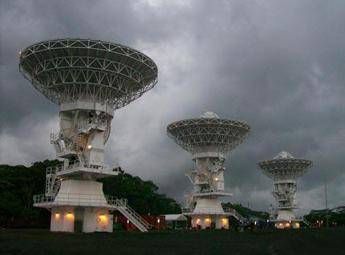 Cos’è il Muos: le parabole in Sicilia che guidano droni, missili e sottomarini all’attacco in Iran