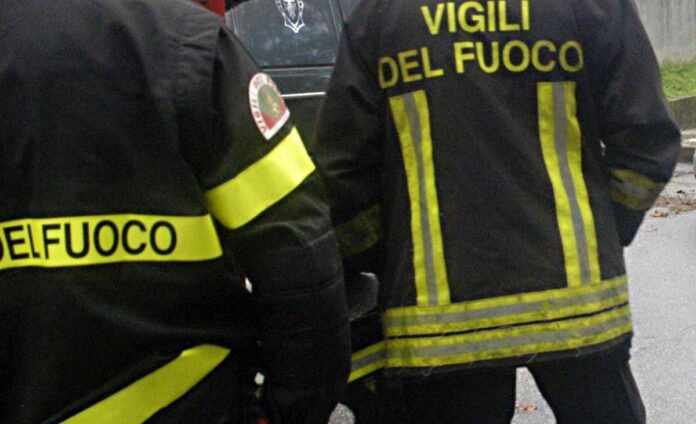Crolla palazzina a Porto Sant’Elpidio, un morto e due feriti: si cerca donna dispersa