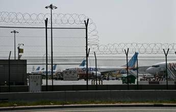 Dubai, aeroporto riapre dopo stop per droni Iran: primi voli stasera