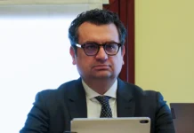 Maxi rissa in Viale Roma a Vicenza, Francesco Rucco (FdI) punta il dito contro Possamai: “Città abbandonata” identità comunali teatro comunale vicenza rissa