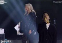 Fulminacci svela il playback a Domenica In e canta con una… banana