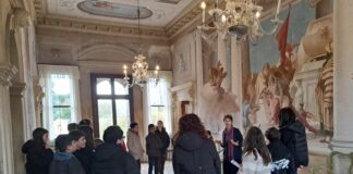 Gruppo Alpini Campedello a Vicenza accompagna studenti Scamozzi a Villa Valmarana tra arte, storia e memoria Gruppo Alpini Campedello porta studenti a Villa Valmarana Vicenza