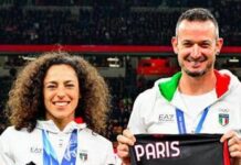 Il Milan ‘abbraccia’ Brignone e Paris prima del derby con l’Inter: il tributo ai medagliati di Milano Cortina