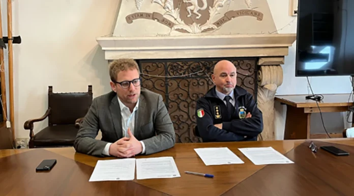 Polizia urbana Vicenza, ecco le modifiche al regolamento: no agli accampamenti e ai botti. Giro di vite su prostituzione regolamento polizia urbana vicenza