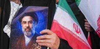 Iran, Mojtaba Khamenei: “Il nemico è stato sconfitto”. Guida suprema nega raid su Oman e Turchia