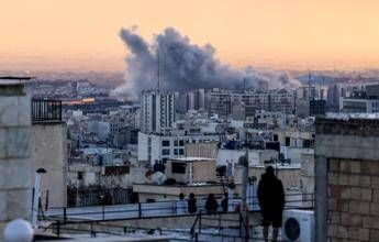 Iran, media: “Figlio Khamenei scelto come suo successore”. Consolato Usa a Dubai colpito da un drone