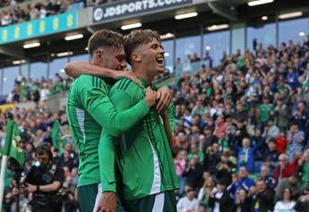 Irlanda del Nord senza la stella Bradley e con due giocatori di Premier League: la nazionale avversaria dell’Italia