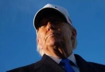 La ‘linea diretta’ con Trump, tutti i giornalisti hanno il numero privato del presidente a Washington