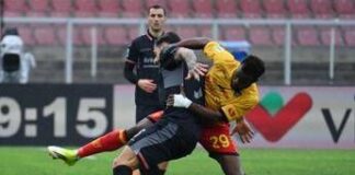 Lecce-Cremonese 2-1: colpo salvezza dei giallorossi, caos e proteste nel finale. Cos’è successo