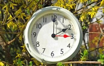 Ora legale 2026 è già arrivata, lancette avanti negli Usa