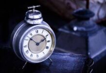 Ora legale 2026, è vero che quest’anno arriva prima? La risposta è no