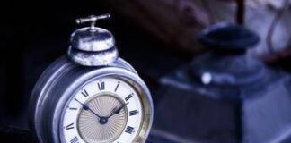 Ora legale 2026, tra sabato e domenica si spostano le lancette: vantaggi e risparmi