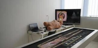 Pazienti-robot, simulatori e visori 3D per formare giovani medici