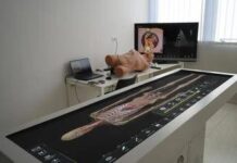 Pazienti-robot, simulatori e visori 3D per formare giovani medici