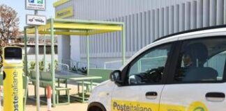 Poste Italiane, oltre 2.600 colonnine di ricarica già installate nei piccoli centri