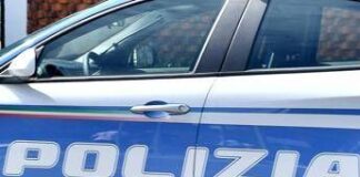 Prima l’aggressione con spray al peperoncino, poi la coltellata alla schiena: 21enne ricoverato a Genova