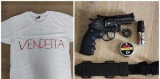 Prof accoltellata a scuola, il 13enne aveva annunciato su Telegram: “La ucciderò”