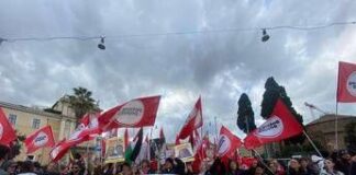 Referendum, a Roma corteo per il ‘no’: “Contro il governo e la guerra”
