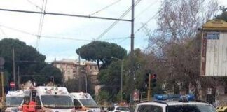 Roma, tamponamento tra due tram in via Prenestina: feriti alcuni passeggeri