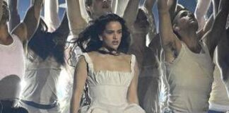 Rosalìa sta male, stop al concerto a Milano: il video
