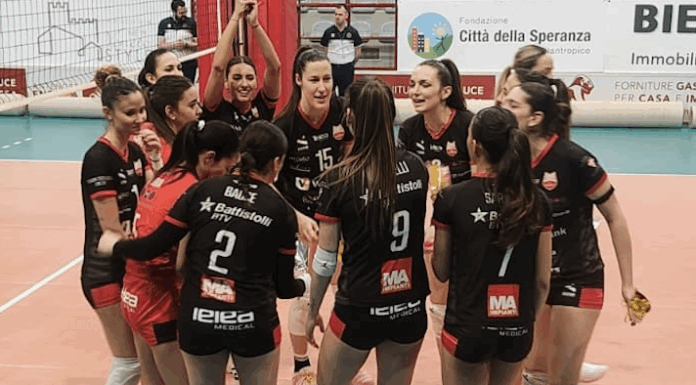 Volksbank Vicenza Volley ko a Padova: Banca Annia Aduna vince 3-0 derby veneto delle… banche Volksbank Vicenza Volley a Padova prima del match con Banca Annia Aduna