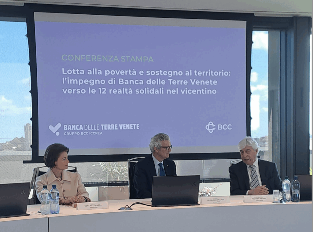 BCC Banca delle Terre Venete, da sx la consigliera Debora Concato, il presidente Gianfranco Sasso e Pietro Pignata, vicepresidente vicario (foto di Federica Zanini)