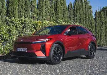 Toyota rilancia sull’elettrico con il C−HR+, suv ‘emozionante’ con 600 km di autonomia