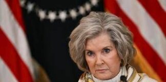 Trump: “La capo staff della Casa Bianca Susie Wiles ha un cancro allo stadio iniziale”