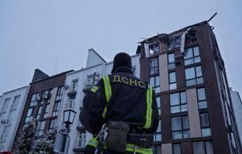 Ucraina, missili e droni sulle città: 5 morti a Kharkiv