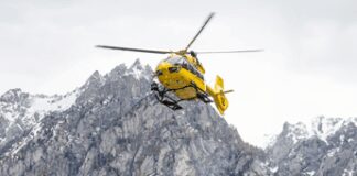 Valanga travolge due sciatori su ghiacciaio Presena: uno è grave