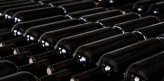Vino, Coldiretti: le catene della burocrazia e i dazi pesano per 1,6 mld, liberare il settore