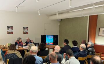 VicenzaPiù Viva e (i suoi primi) 20 anni tra sfide, impegno e cultura. Il ricordo di Coviello: «Ci avevano detto ‘non durerete 3 numeri’» zanini coviello presentazione VicenzaPiù Viva 20 anni