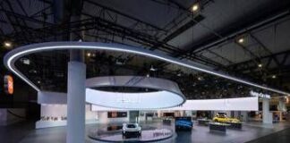 Xiaomi, l’IA esce dallo schermo per arrivare in casa e in auto