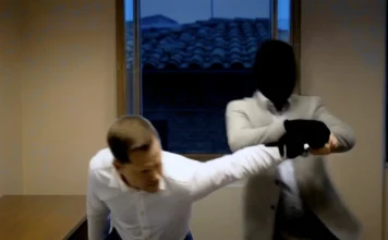 Morte David Rossi, un video IA ricostruisce gli ultimi istanti prima della caduta – Guarda