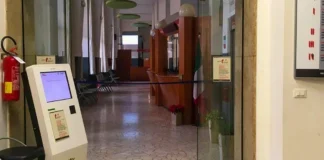 Carte d’identità elettroniche: il collo di bottiglia dell’ufficio Anagrafe di Vicenza. Il Comune: “Stiamo potenziando”. I sindacati “Vigiliamo” Ufficio Anagrafe vicenza