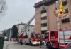 Vicenza, fiamme sul terrazzo al quinto piano in via Fusinato: intervento dei Vigili del Fuoco incendio vicenza via fusinato