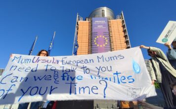 Mamme No Pfas a Bruxelles, alla Von der Leyen: “Sei madre anche tu”. Ma niente incontro mamme no pfas ursula