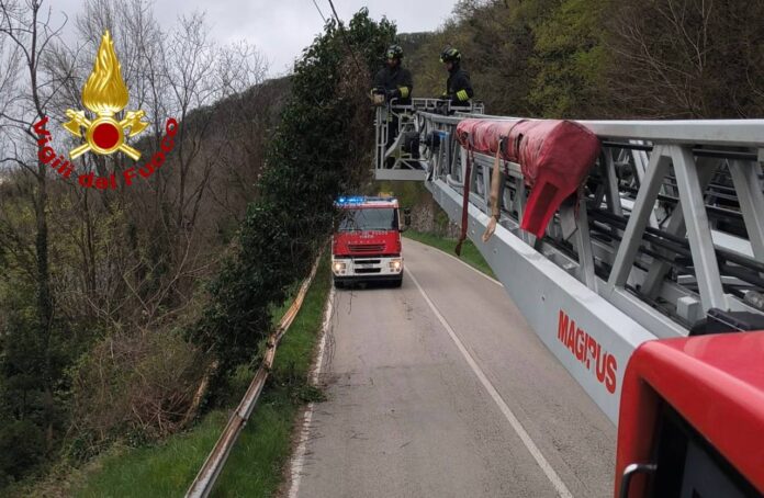 vigili del fuoco vicenza raffiche vento vigili del fuoco vicenza raffiche vento