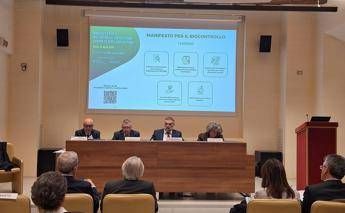 Agricoltura, Mammuccini (FederBio): “Cresce del 130% l’uso di agrofarmaci per il biocontrollo”